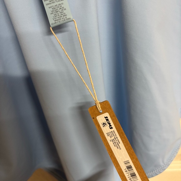 SKIMS Essential Scoop Neck Bodysuit Iris Blue Size 4X - Picture 5 of 5